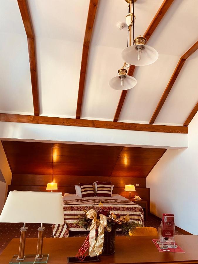 Casa Jasmine Hotel Brasov Ngoại thất bức ảnh