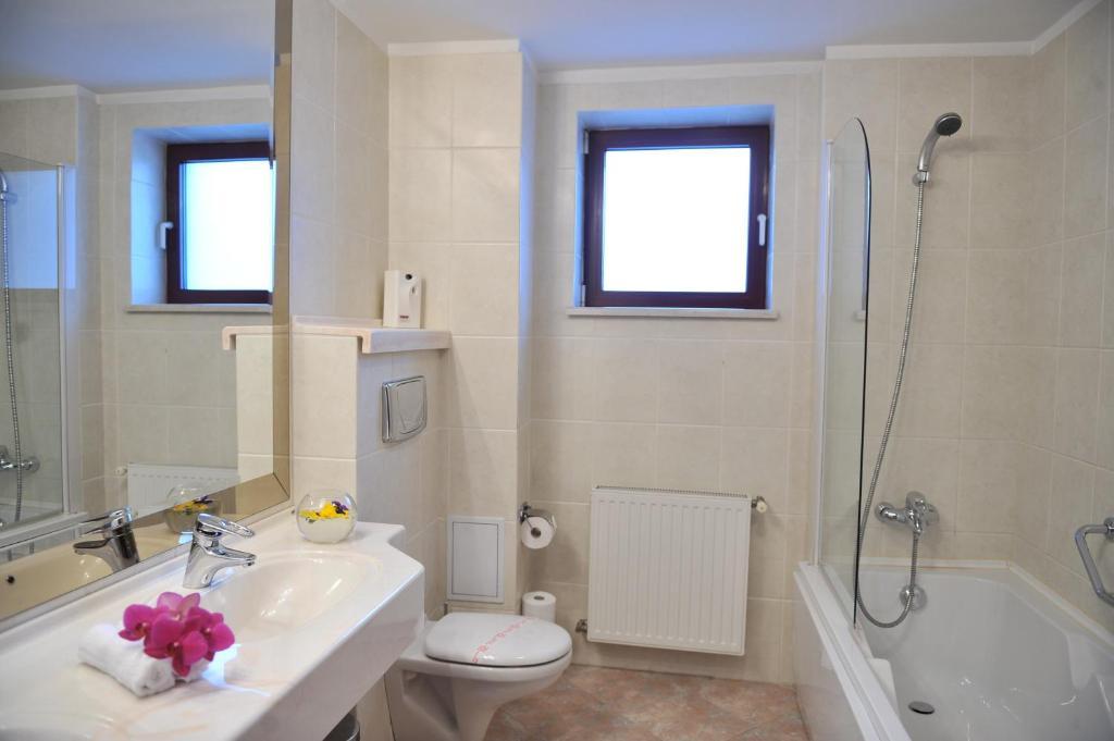 Casa Jasmine Hotel Brasov Ngoại thất bức ảnh